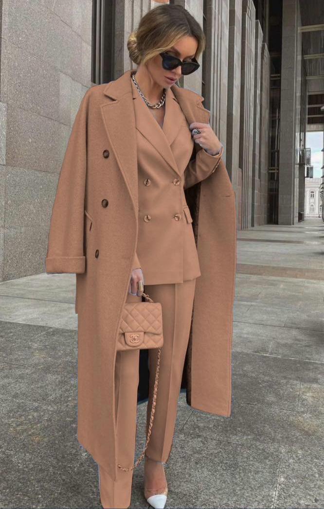 Ofelya - Uzun Paltolu Zarif Çift Sıralı Takım Elbise Seti