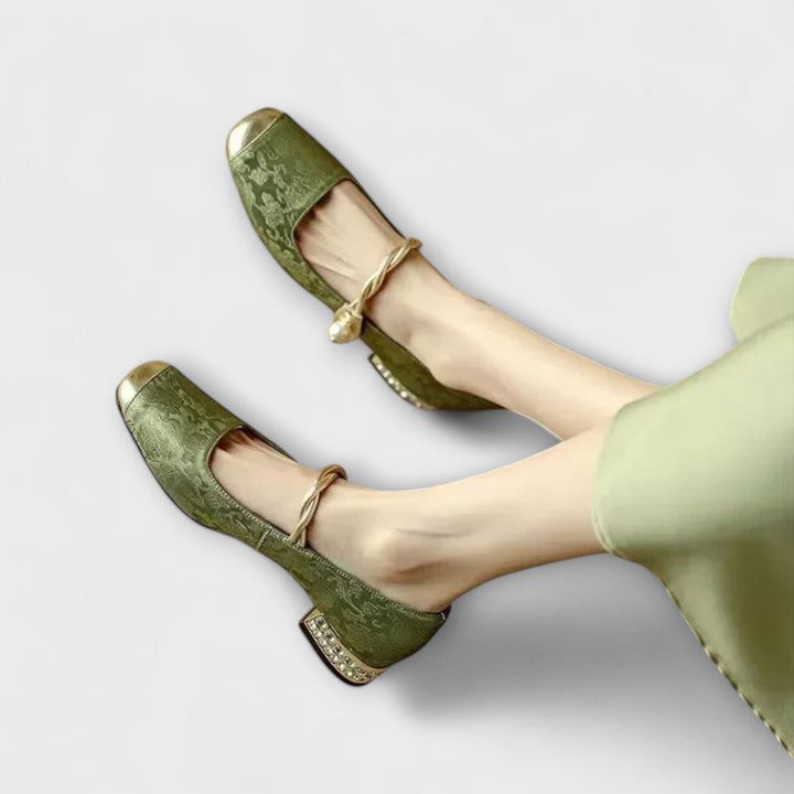 Veneta - Zarif Kaymaz Ayakkabılar