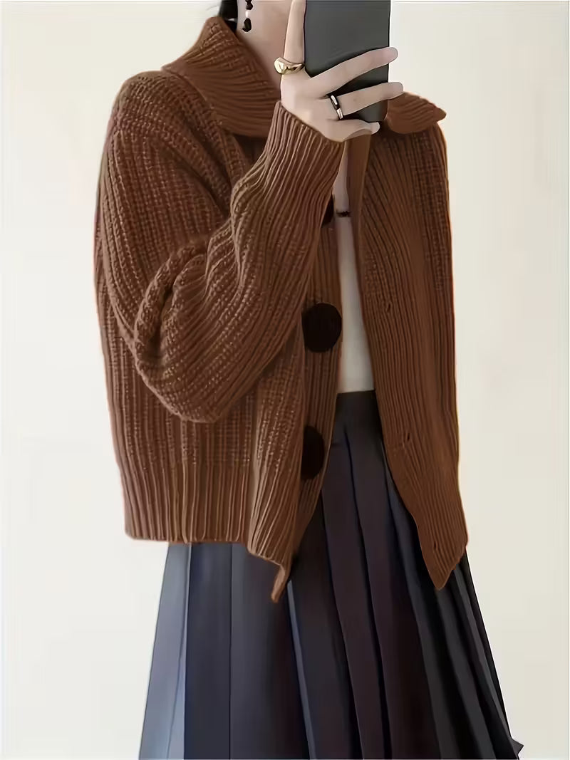 Agnetha - Büyük Düğmeli Örgü Kazak