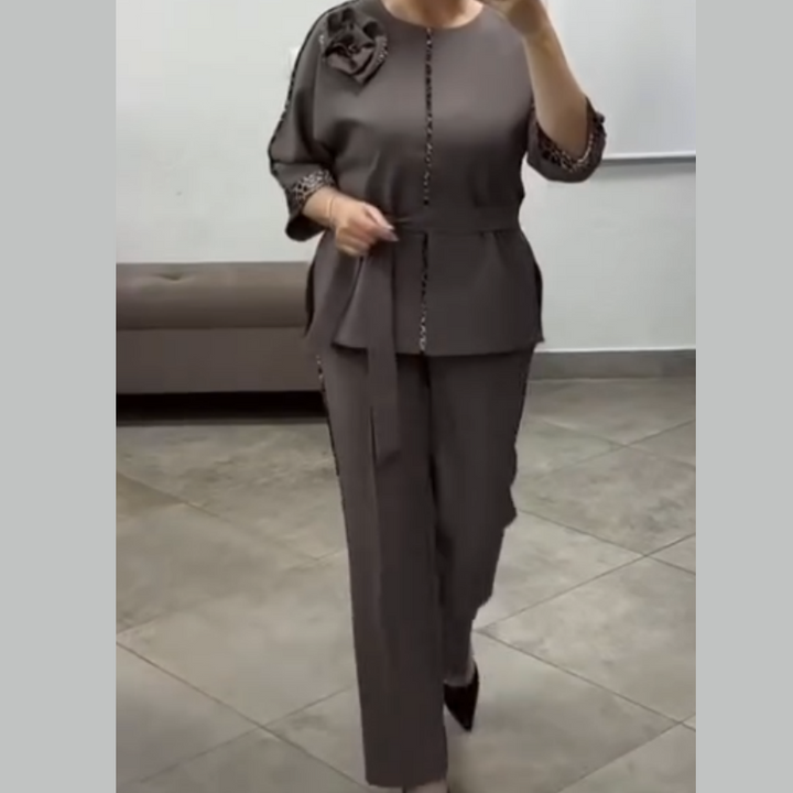 Ivanka - Leopar Desenli Zarif İki Parçalı Takım