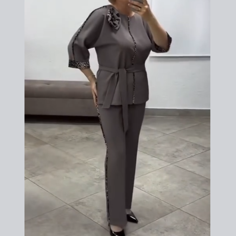 Ivanka - Leopar Desenli Zarif İki Parçalı Takım