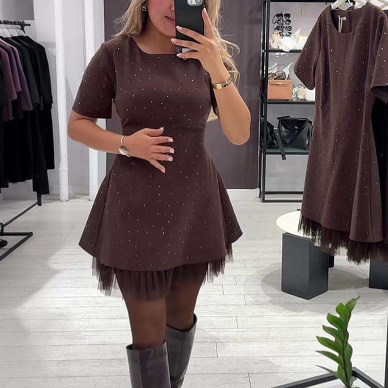 Fawnia - Kısa kollu ve Dantel Süslemeli ışıltılı mini Elbise