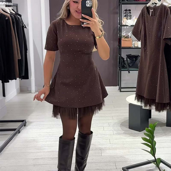 Fawnia - Kısa kollu ve Dantel Süslemeli ışıltılı mini Elbise